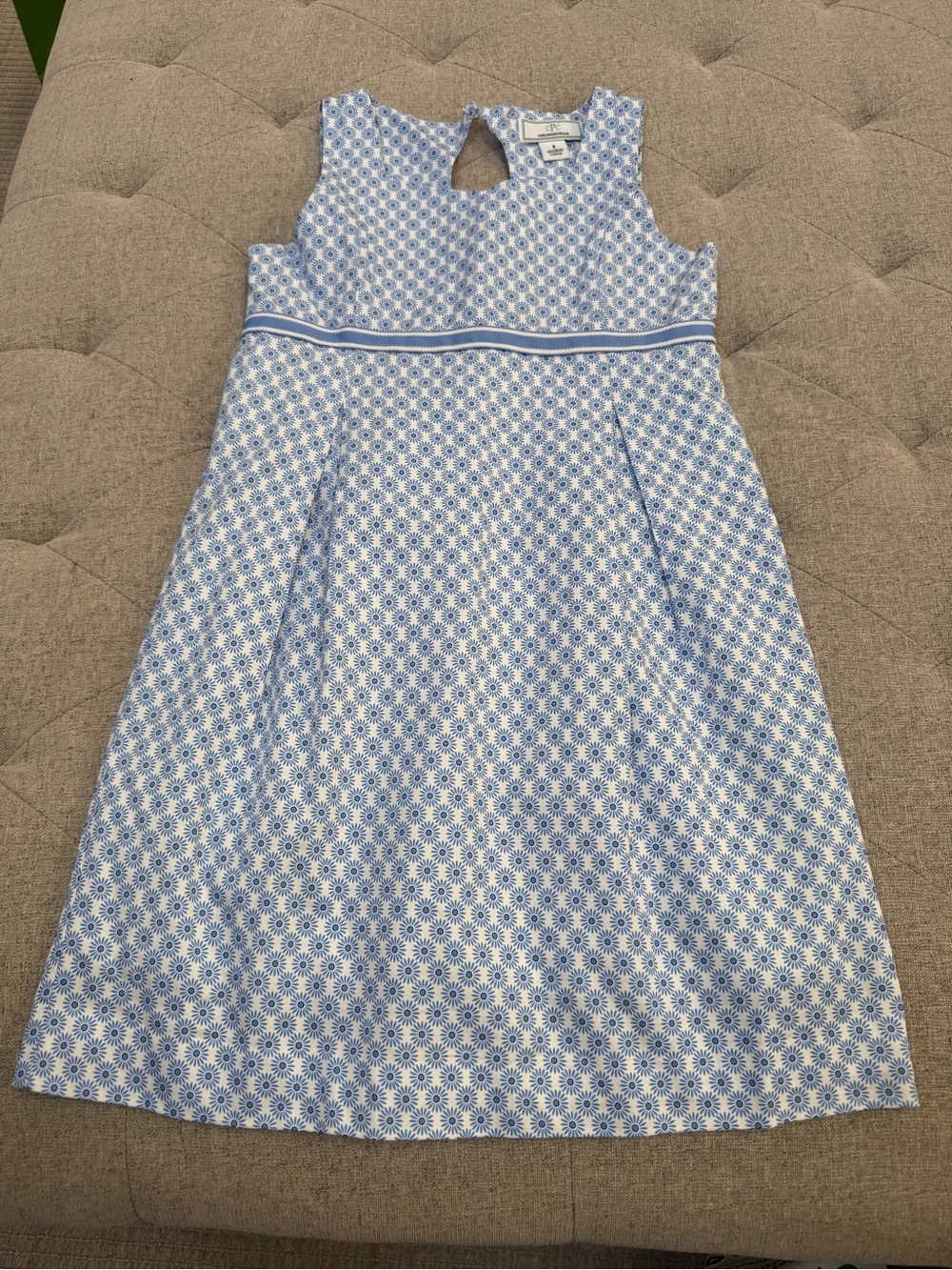 NWOT CLASSIC PREP BLUE AND WHITE DAISY RIBBON DRESS SIZE 8